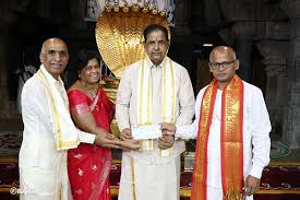 తిరుమల శ్రీవారికి భక్తుల నుంచి నిరంతరం భారీ విరాళాలు వెల్లువెత్తుతున్నాయి.