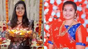 ఉన్నత చదువులు, మంచి ఉద్యోగాల కలలతో మూడేళ్ల క్రితం అమెరికా వెళ్లిన ఇద్దరు తెలంగాణ యువతుల జీవితం అక్కడే విషాదాంతమైంది.