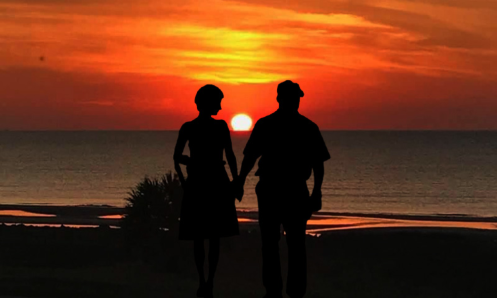 భద్రాద్రి కొత్తగూడెం జిల్లా పాల్వంచ ప్రాంతానికి చెందిన 16 ఏళ్ల ఇద్దరు మైనర్లు హైదరాబాద్‌లో ప్రేమలో పడుతూ సహజీవనం చేశారు.