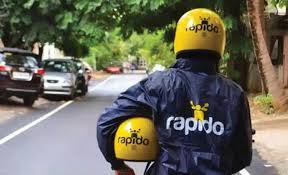 హైదరాబాద్ నగరంలో మాదకద్రవ్యాల నియంత్రణకు పోలీసులు కఠిన చర్యలు తీసుకుంటున్నప్పటికీ, అక్రమ వ్యాపారులు కొత్త కొత్త మార్గాలను ఎంచుకుంటూనే ఉన్నారు.